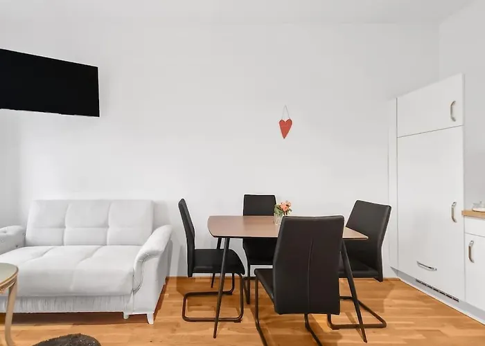 Tabor Strasse Apartment